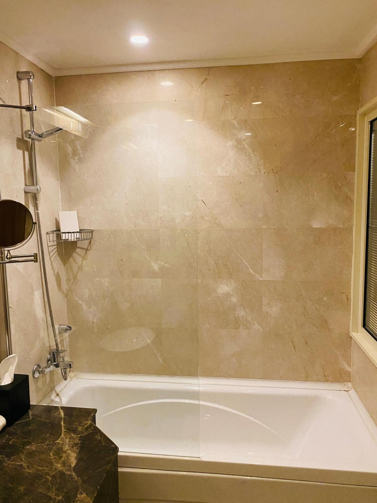 Karbala Rayhaan Hotel & Suites Exteriör bild