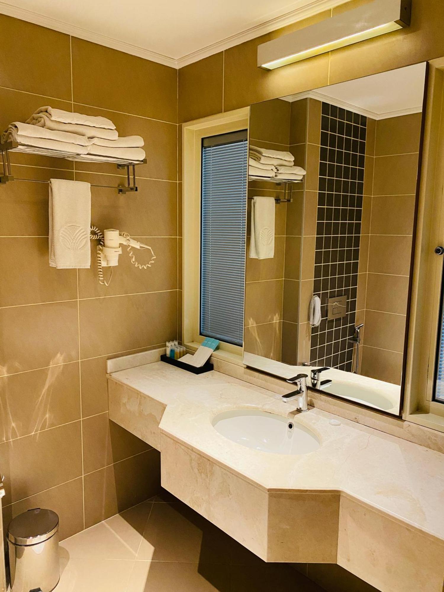 Karbala Rayhaan Hotel & Suites Exteriör bild